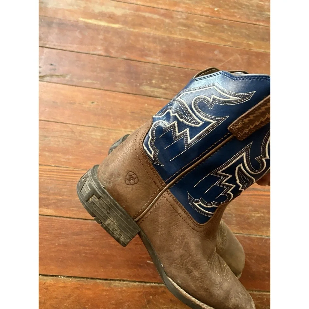 Ariat Cowboy Boots Youth Kids Size 4  Western Cowboy Boot Blue Upper